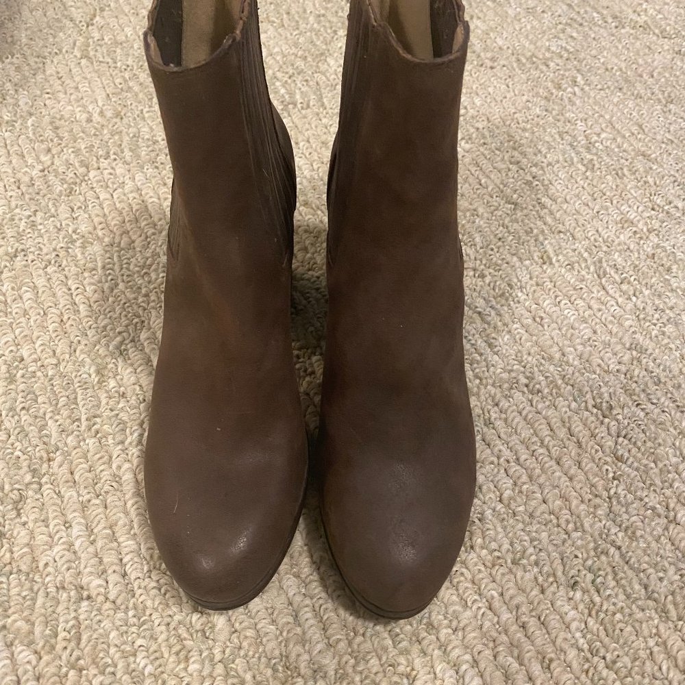NWT Eileen Fisher boots